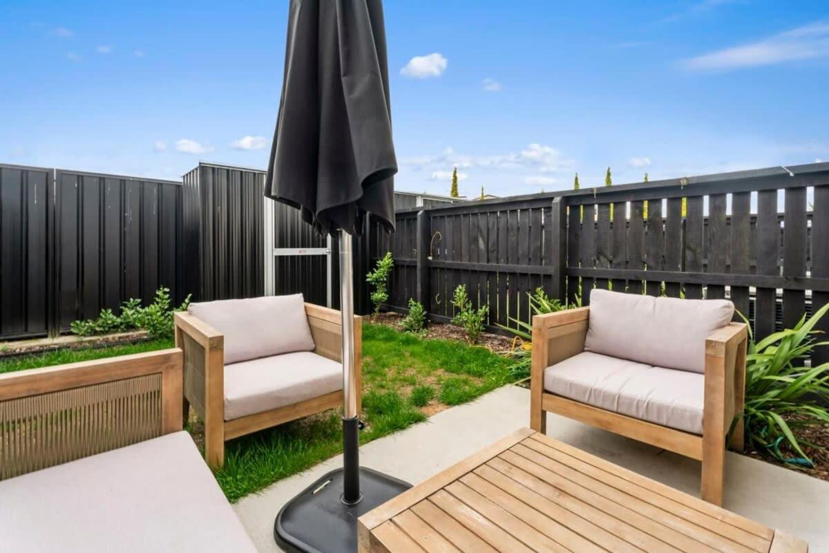 Wanaka Riverside Townhouse Retreat Albert Town Kültér fotó