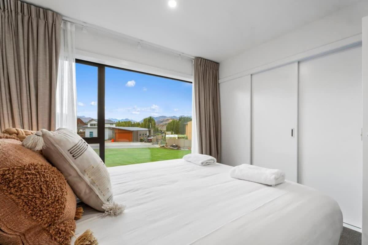 Wanaka Riverside Townhouse Retreat Albert Town Kültér fotó