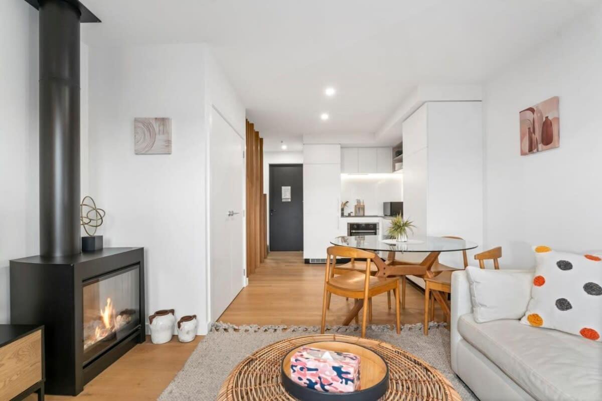Wanaka Riverside Townhouse Retreat Albert Town Kültér fotó
