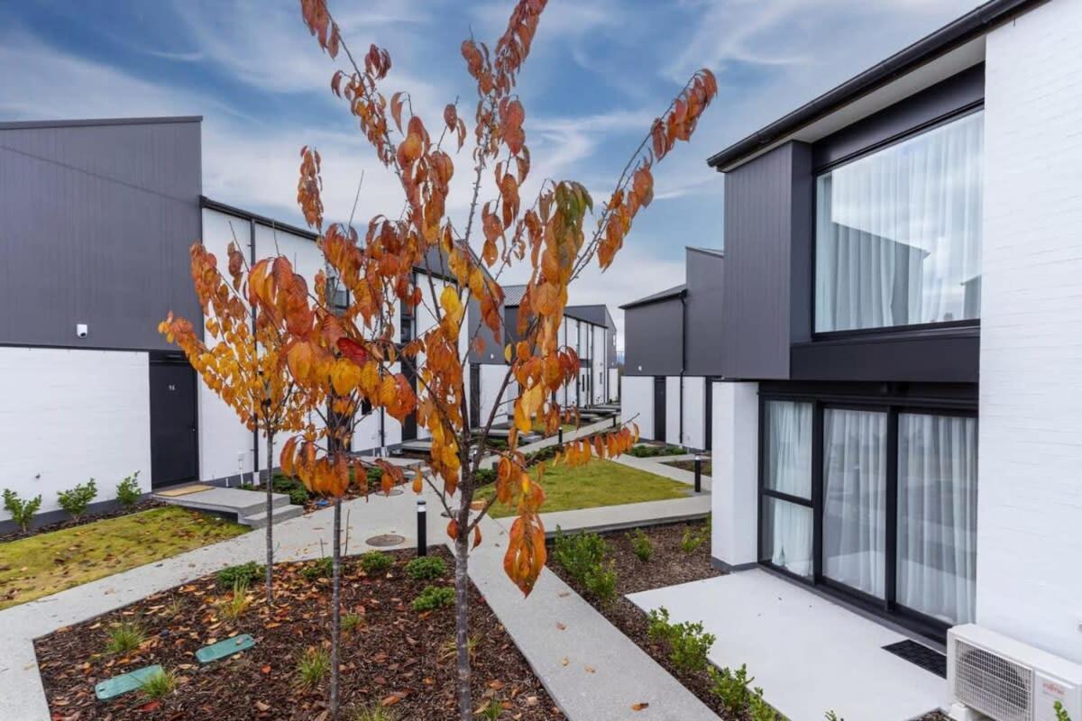 Wanaka Riverside Townhouse Retreat Albert Town Kültér fotó